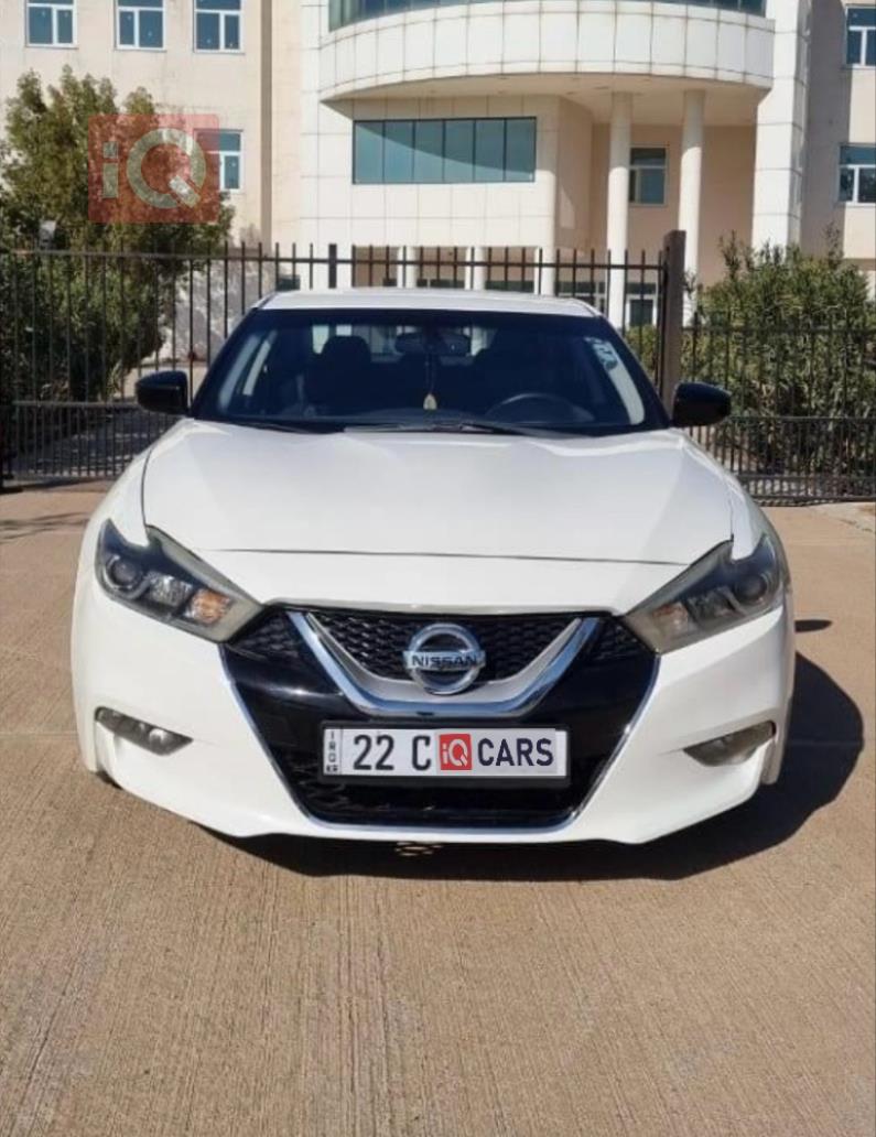 نیسان مەگزیما